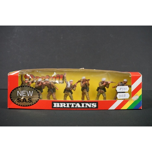 1301 - Boxed Britains Deetail ' 7 S.A.S Troopers ' plastic figure set no. 6336 (one gun bent, box has some ... 