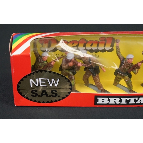 1301 - Boxed Britains Deetail ' 7 S.A.S Troopers ' plastic figure set no. 6336 (one gun bent, box has some ... 