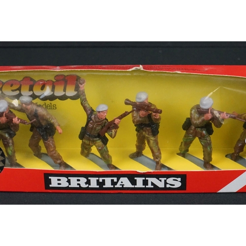 1301 - Boxed Britains Deetail ' 7 S.A.S Troopers ' plastic figure set no. 6336 (one gun bent, box has some ... 