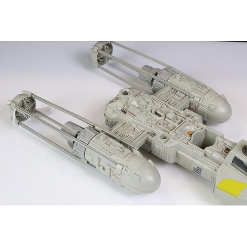 1506 - Star Wars - Boxed Kenner Return of the Jedi Y Wing Fighter Vehicle (missing Proton Torpedo), box has... 