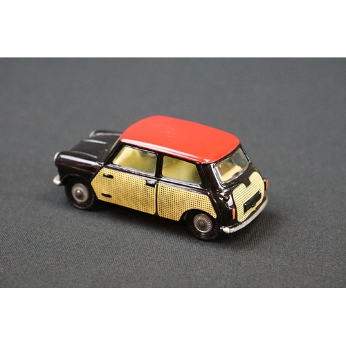 1217 - Boxed Corgi 249 Mini Cooper with de-luxe wickerwork diecast model with black body, red roof and pale... 