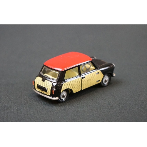 1217 - Boxed Corgi 249 Mini Cooper with de-luxe wickerwork diecast model with black body, red roof and pale... 