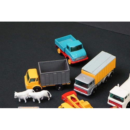 1223 - 15 Matchbox diecast models to include No 47 tipper, dumper truck, Hoveringham tipper, etc (some play... 