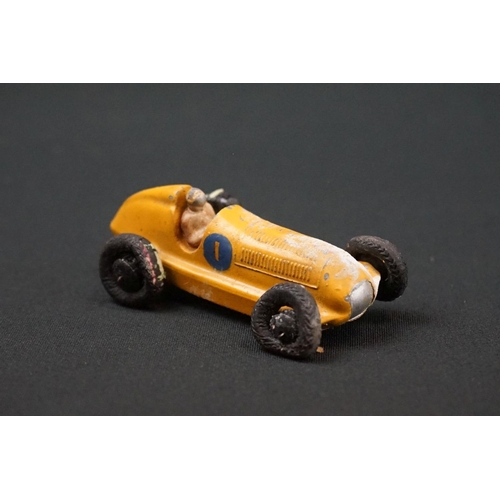 1225 - Two boxed Schuco clockwork tin plate cars to include Telesteering Car 3000 in black complete with al... 