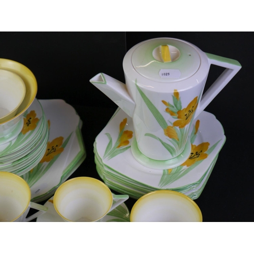 91 - Art Deco Shelley Tea and Coffee Part Set, Eve shape,  decorated in the Gladioli pattern comprising C... 