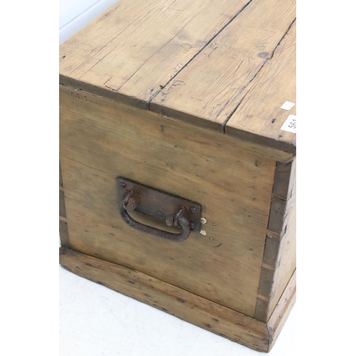 641 - Victorian pine waxed & polished blanket box