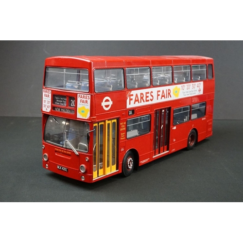 1004 - Boxed Gilbow 1/24 London's DMS Bus 99102 Daimler DMS Bus London Transport Norbiton Garage routes 131... 