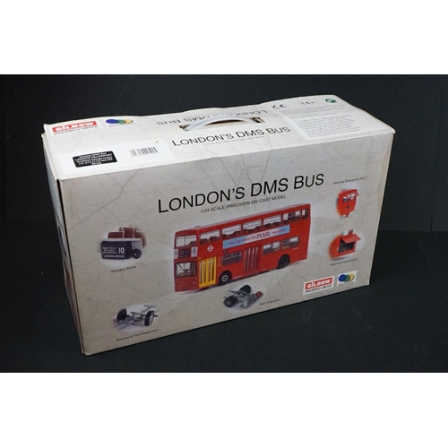 1004 - Boxed Gilbow 1/24 London's DMS Bus 99102 Daimler DMS Bus London Transport Norbiton Garage routes 131... 