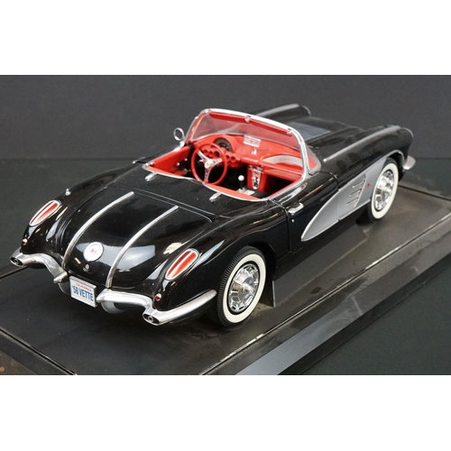 1008 - Boxed Gearbox Collectable 1/12 17904 Mint Precision Series 1958 Chevrolet Corvette diecast model, ex