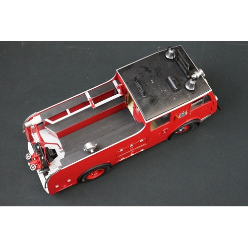 1009 - Boxed OC Original Classics ltd edn 1/18 OCLF8-1 Dennis F8 Fire Engine in Large diecast model, box wi... 