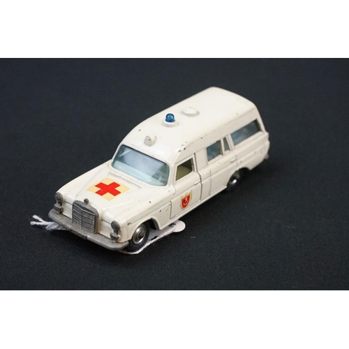 1249 - Three Boxed Matchbox diecast models to include M-8 Car Transporter 'Car Auction Collection' Major Pa... 