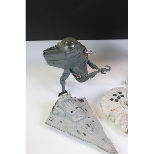 1512 - Star Wars - Original Star Wars AT-ST (missing hatch gun & back button), with 1 x Vehicle Maintenance... 