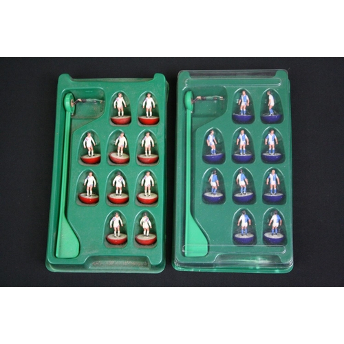 1350 - Subbuteo - 8 Boxed and 4 Unboxed Subbuteo teams featuring HW, LW & Zombies examples to include Arsen... 