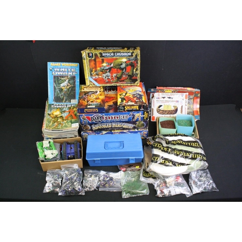 1415 - Games Workshop / Fantasy Gaming - 4 x boxed war gaming sets to include MB Games Space Crusade Missio... 