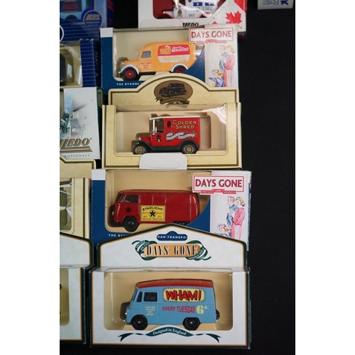 1173 - 45 Boxed diecast models to include Lledo, Saico, Oxford, Corgi etc