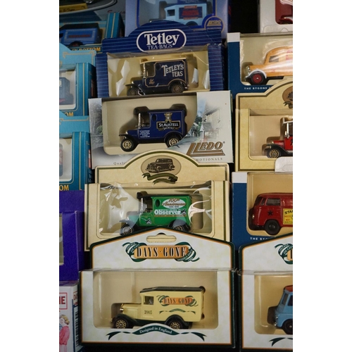 1173 - 45 Boxed diecast models to include Lledo, Saico, Oxford, Corgi etc