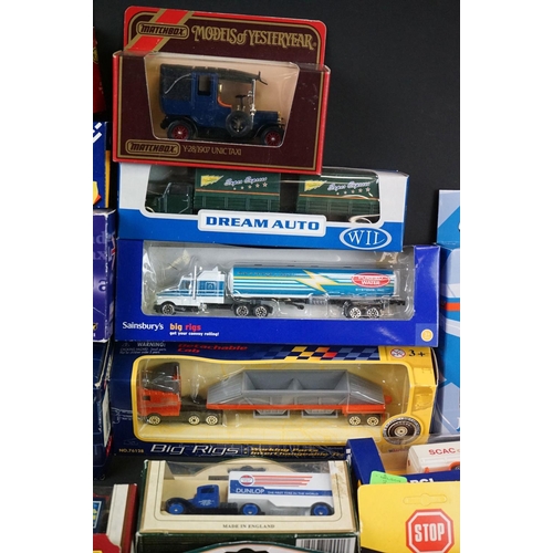 1178 - 29 Boxed Diecast models to include Corgi, Efsi Toys, Lledo, Cararama and Maisto, featuring Maisto Mi... 