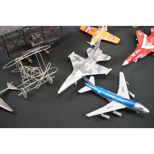 1179 - Collection of 16 metal aeroplane models to include desktop brass spitfires, diecast models (featurin... 