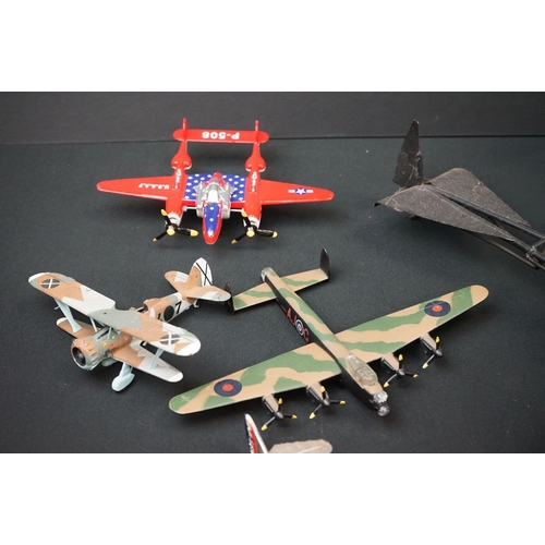 1179 - Collection of 16 metal aeroplane models to include desktop brass spitfires, diecast models (featurin... 