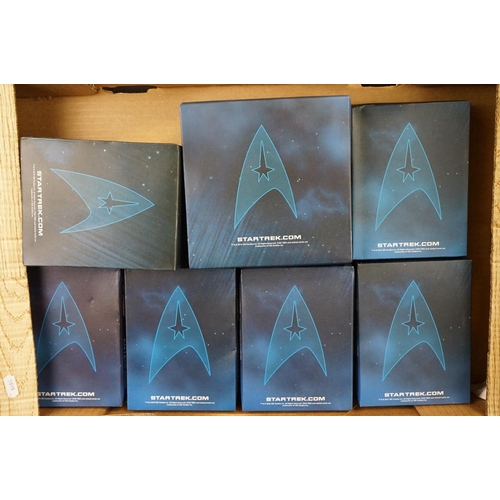 1334 - 26 Boxed Eaglemoss Star Trek models in excellent condition, variants (two boxes)