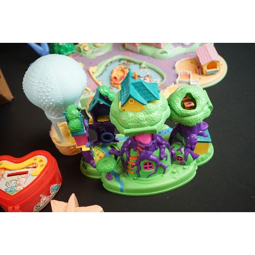 1335 - Polly Pocket - 14 x Bluebird play sets to include Polly Pocket & Disney examples along with figures ... 