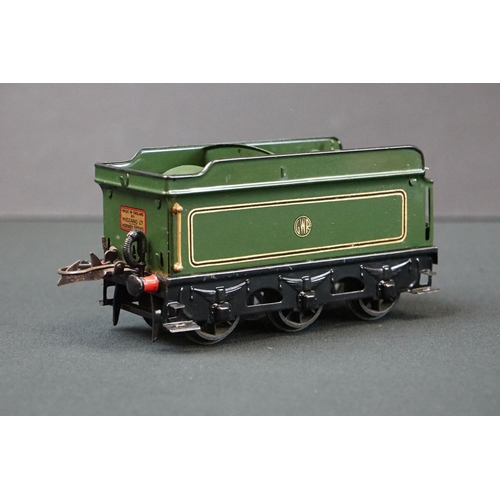 228 - Boxed Hornby O gauge No 3C Clockwork Locomotive Caerphilly Castle 4-4-2 with boxed No 2 Special GW T... 