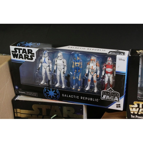 1467 - Star Wars - 34 Carded / boxed Hasbro Star Wars Figures to include Force Link Starter Set, Force Link... 