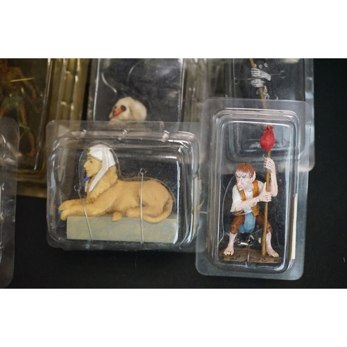 1381 - 40 Cased Hatchette Beasts & Beings figures with associated magazines (2 boxes)