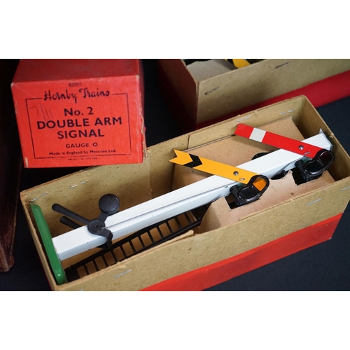 230 - 20 Boxed Hornby O gauge items of rolling stock and trackside accessories to include 3 x No 1 Crane T... 