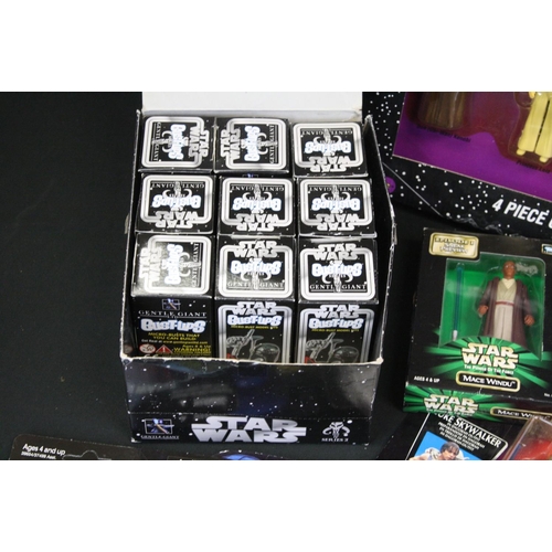 1458 - Star Wars - Collection of Star Wars figures to include 21 x carded Hasbro/Kenner figures (Luke Skywa... 