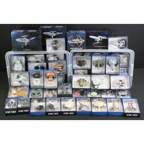 1460 - 80 boxed Eagle Moss Star Trek models to include U.S.S Vengeance, U.S.S Enterprise (2009 movie), S.S ... 