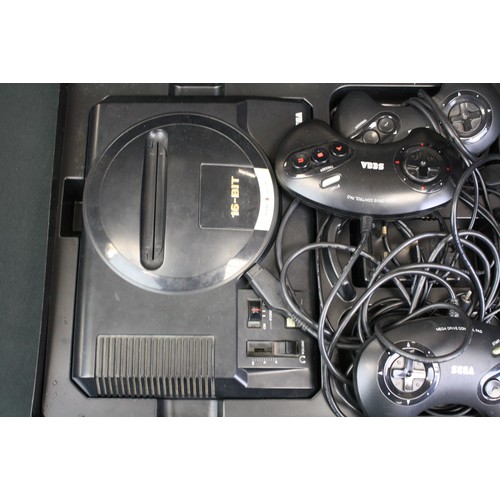 1417 - Retro Gaming - Cased Sega Mega Drive 16bit games console with 3 x original controllers, boxed Menace... 