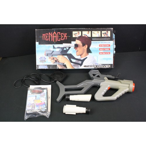 1417 - Retro Gaming - Cased Sega Mega Drive 16bit games console with 3 x original controllers, boxed Menace... 