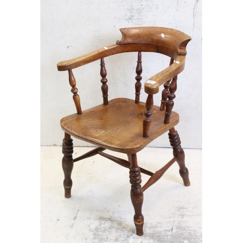 643 - 19th century Elm Seated Tub / Captain's Chair with turned spindle back, 59cm wide x 83cm high