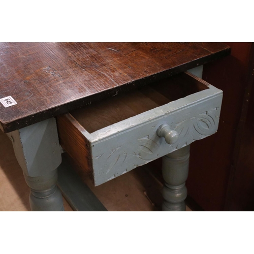 648 - Antique oak tavern table with drawer to end