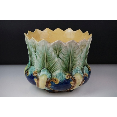 21 - Early 20th Century Majolica New Leaf ceramic jardinière with textured foliate decoration, RD no. 368... 