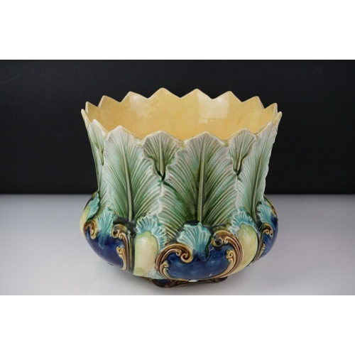 21 - Early 20th Century Majolica New Leaf ceramic jardinière with textured foliate decoration, RD no. 368... 