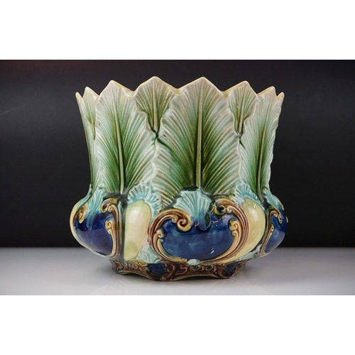 21 - Early 20th Century Majolica New Leaf ceramic jardinière with textured foliate decoration, RD no. 368... 