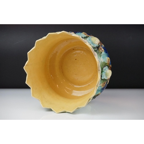 21 - Early 20th Century Majolica New Leaf ceramic jardinière with textured foliate decoration, RD no. 368... 