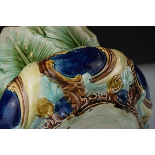 21 - Early 20th Century Majolica New Leaf ceramic jardinière with textured foliate decoration, RD no. 368... 