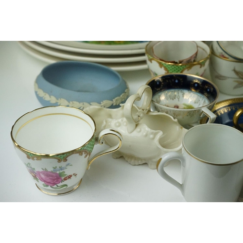 24 - Collection of mixed ceramics to include cabinet cups & saucers, teacups & saucers, coffee cans, brea... 