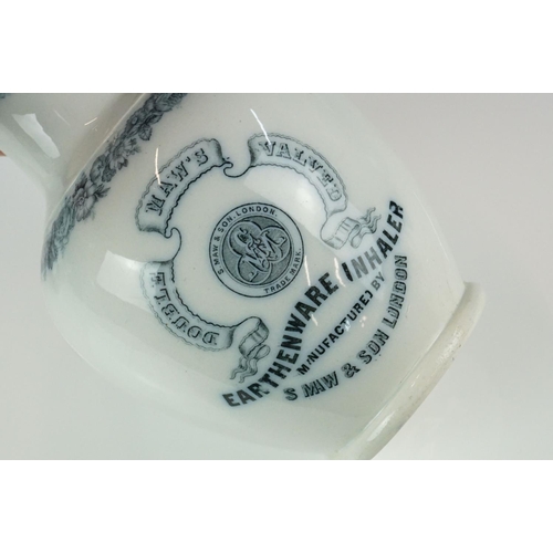 80 - Group of mixed glass and ceramics to include a Royal Delft bottle jug commemorating 325 years of Erv... 