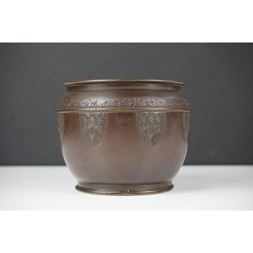 129 - Japanese Bronze Pot with engraved decoration, 8.5cm high