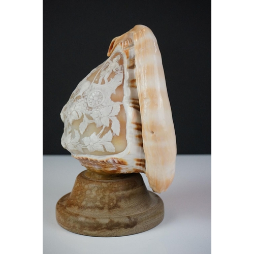 136 - Early 20th Century Italian Cameo relief carved conch shell depicting Mars standing atop a chariot be... 