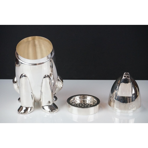 142 - Unusual silver plated polar bear cocktail shaker