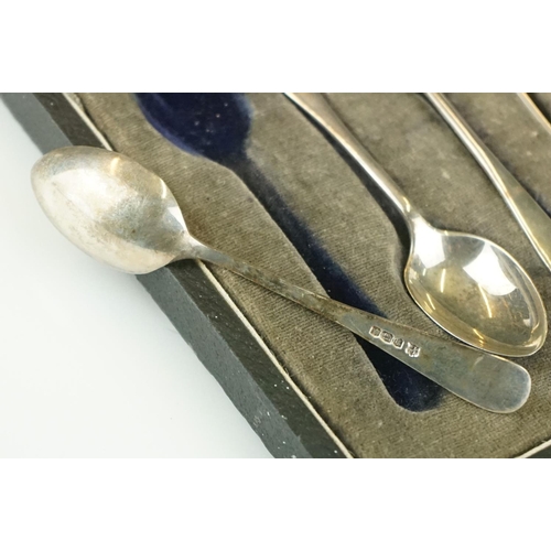 290 - A cased set of six fully hallmarked sterling silver teaspoons with sugar nips.