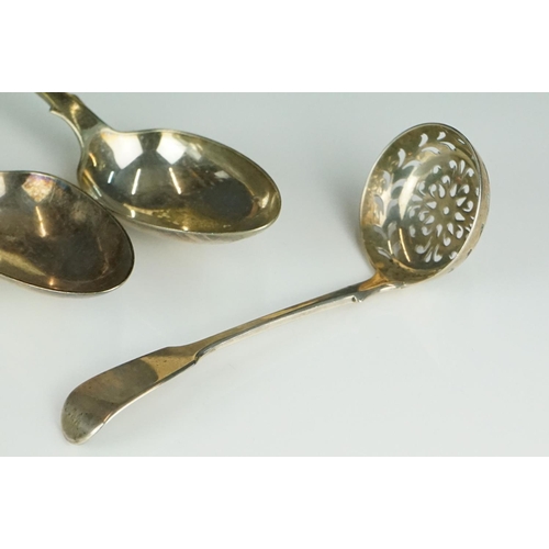 341 - A small collection of silver and silver plated cutlery to include a cased coffee bean spoon set.