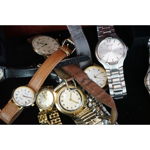 342 - A mixed collection of wristwatches and pocket watches to include Smiths, Casio and Sekonda examples.