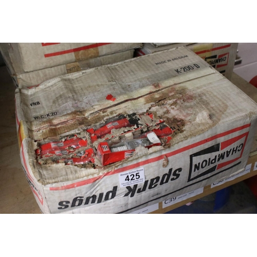 425 - Large quantity of Champion spark plugs, No. N9YC for MG A Series vehicles, mostly contained in five ... 