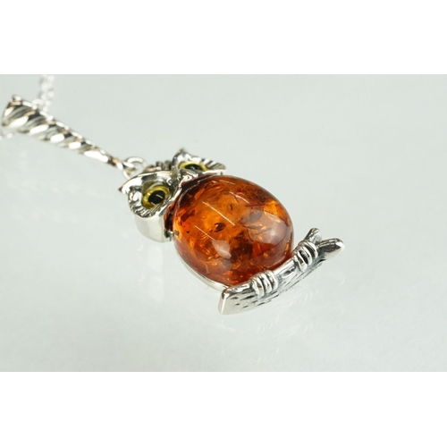 250 - Silver and amber owl pendant necklace